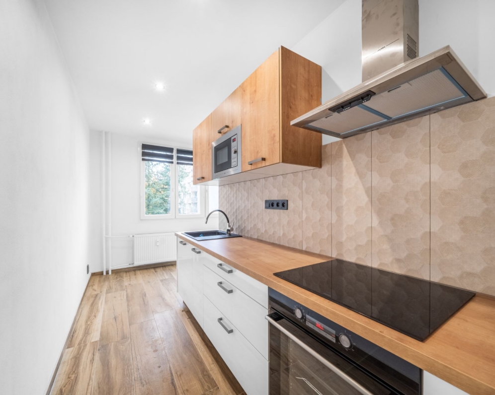Prodej bytu 2+1, 54 m², Přeštice, ul. Husova