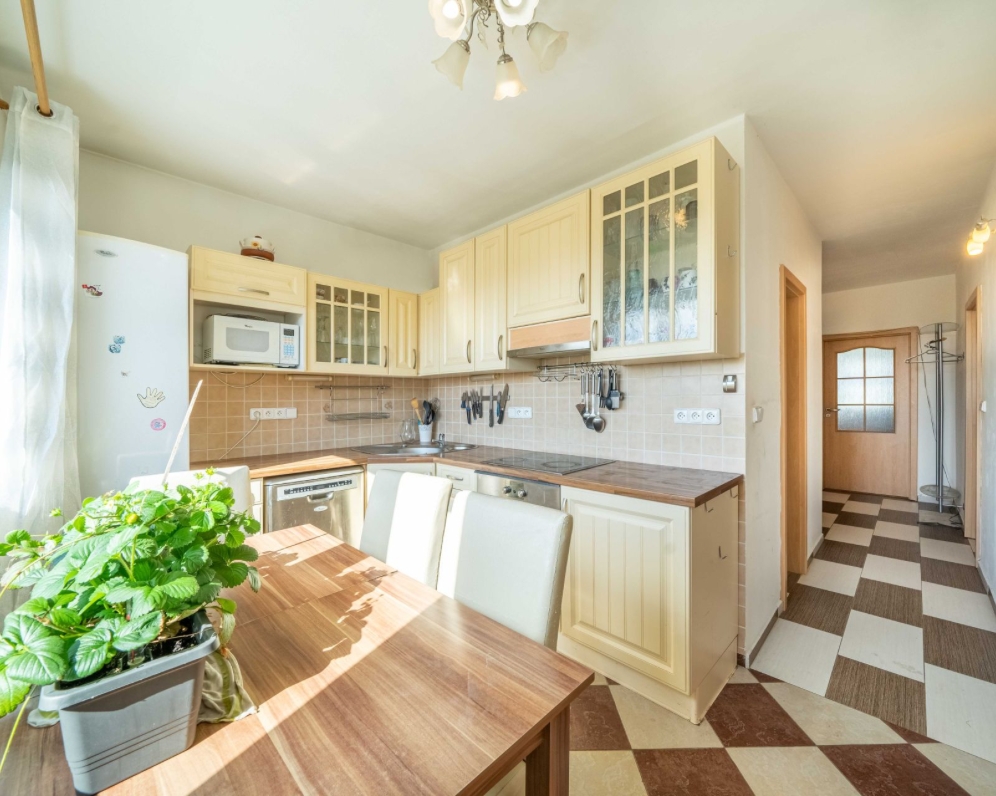 Prodej bytu 3+1, 62 m², Plzeň, ul. Polední